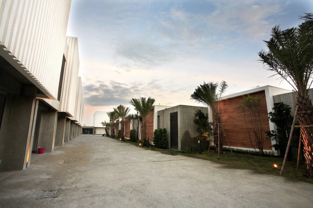 H Villa Inn