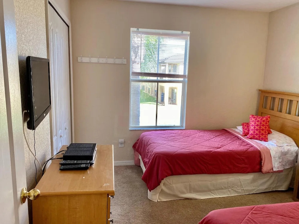 Four-bedroom Townhouse - 331 MA - Vusa