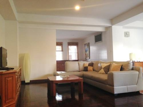 Sriwattana Apartment