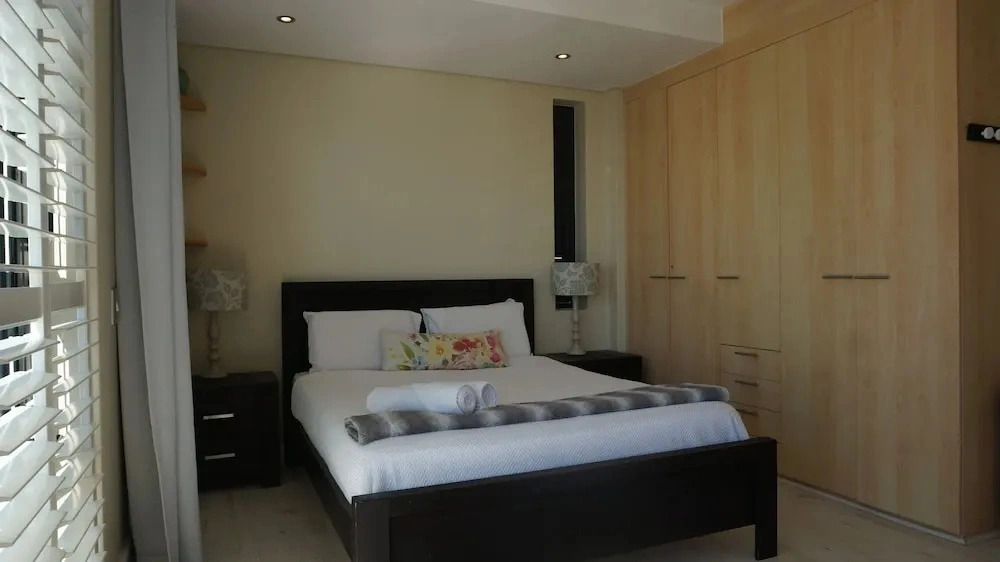 Seaside Apartment at Big Bay Beach