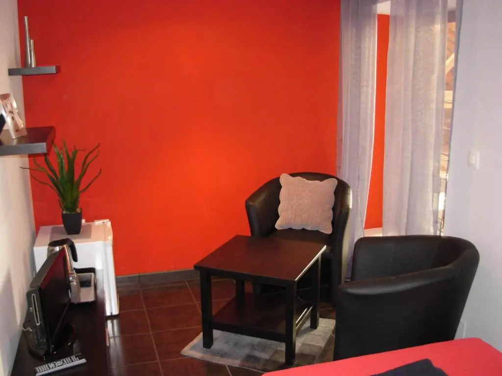 Chambres DHotes "Les Chiens Verts", jardin, terrasse, parking privé