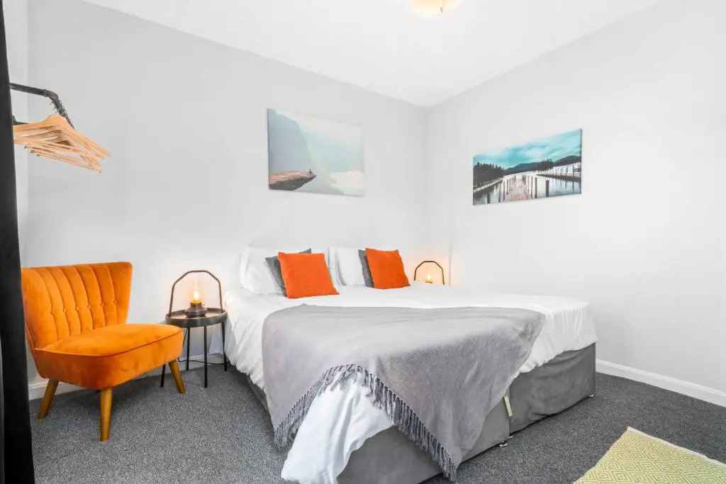 McCulloch Apartment