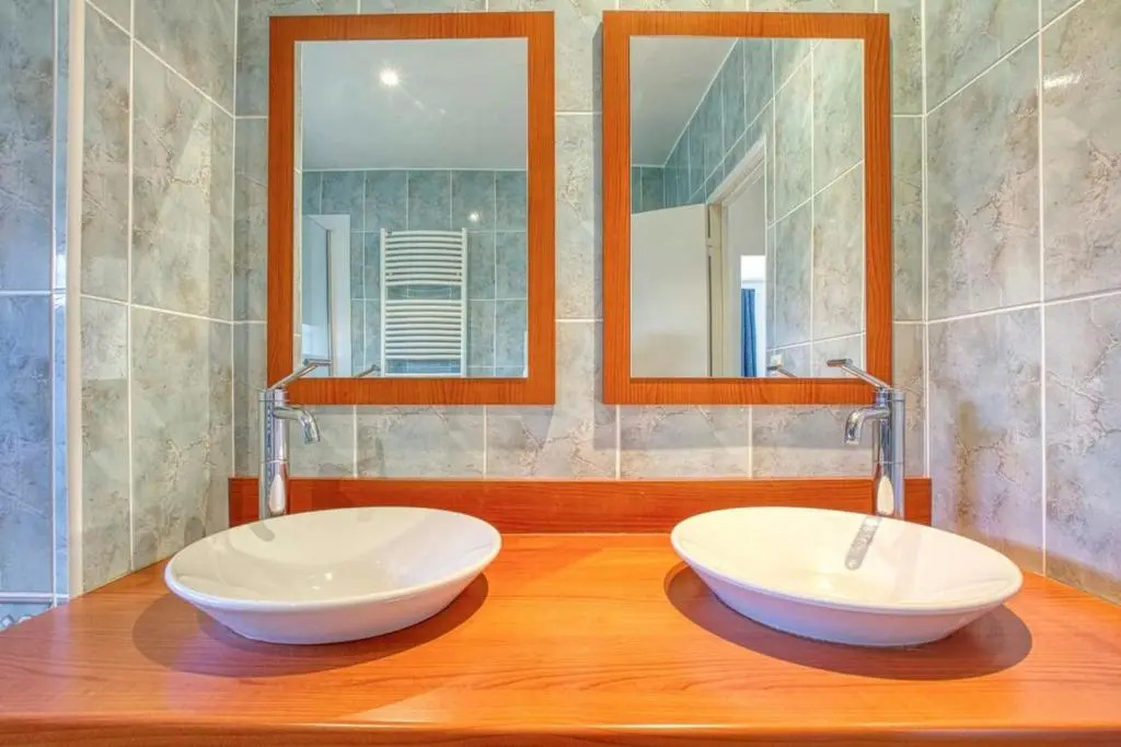 L'abstrait Alibigeois - Appartement moderne 135 m au calme avec 2 balcons