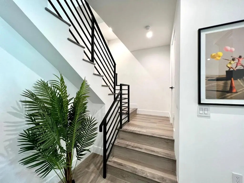 Hollywood Art Gallery House - Iconic LA Views