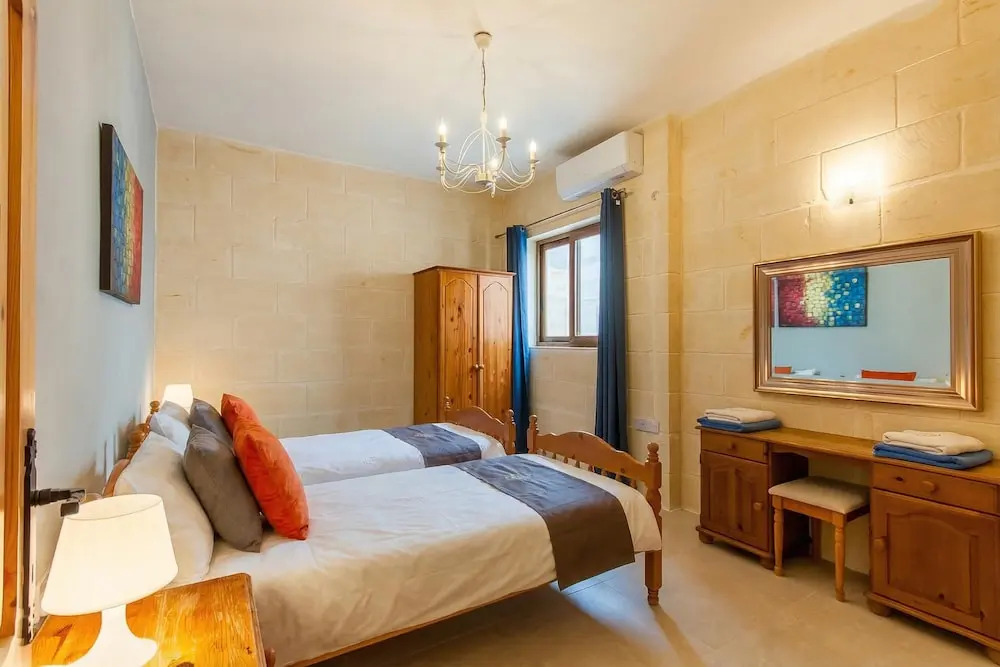 Nadurija, So Nice Gozitan Villa + Pool - Happy Rentals
