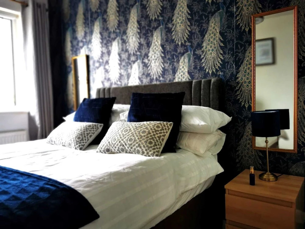 Beachcomber Seafront Pet Friendly Cottage