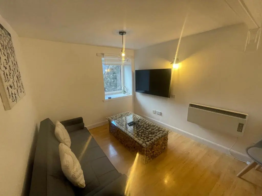 Alpine Apartments - 1