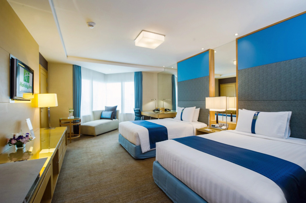 Holiday Inn Bangkok Silom by IHG