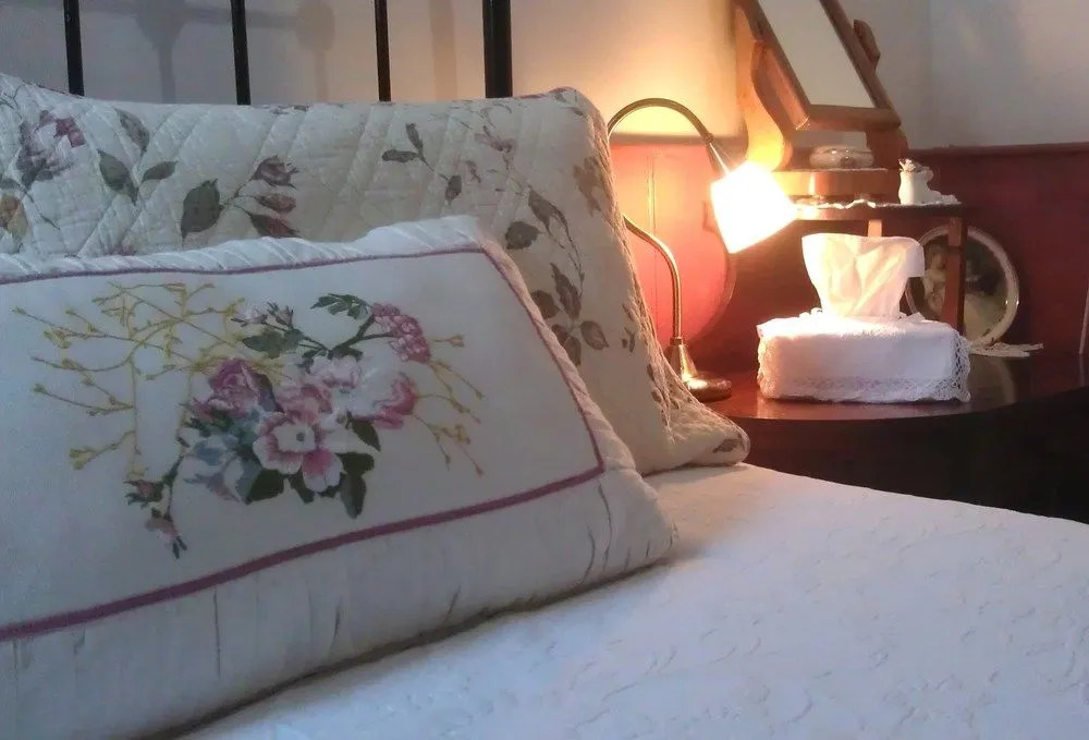 Angels Aisle Cottages & Cafe