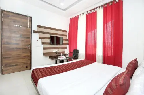 Starlet Prime by OYO Rooms