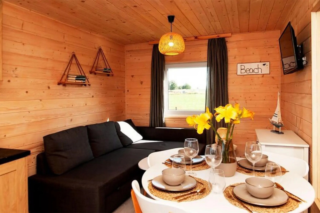 Holiday village with an outdoor pool and a sauna, Gaski