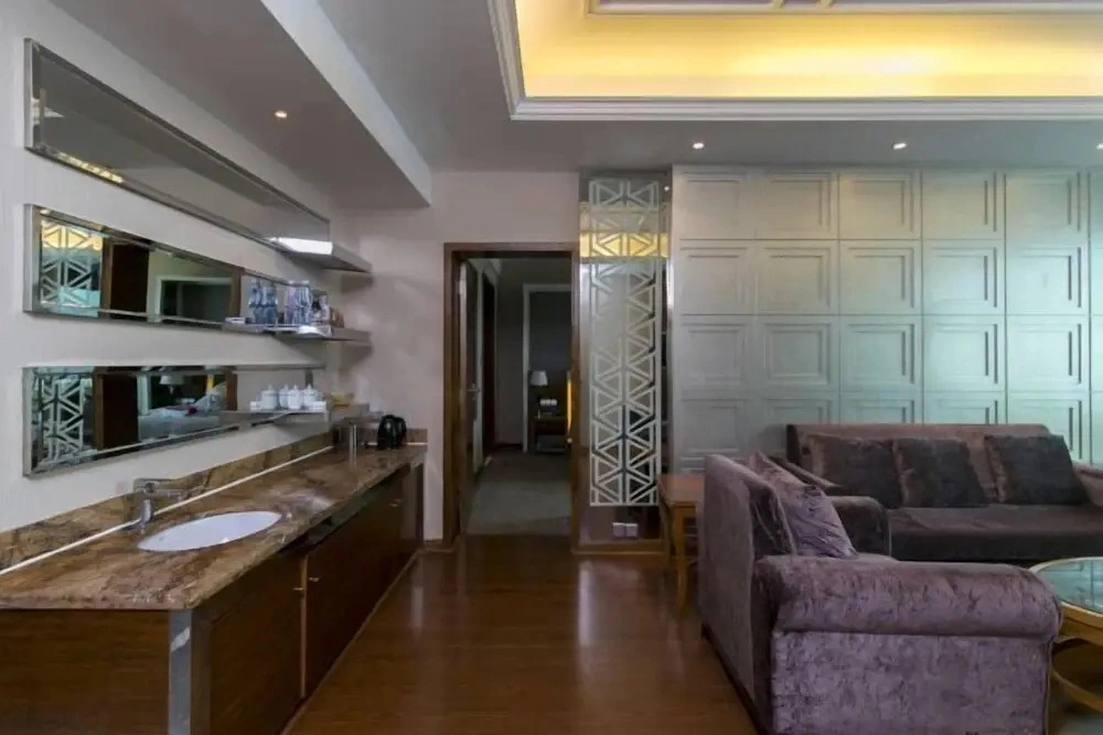 Shen Long Zheng Yang Hotel