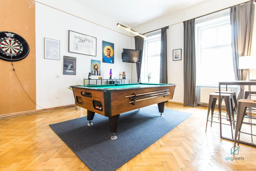 Spacious And Extraordinary Vienna Apartment