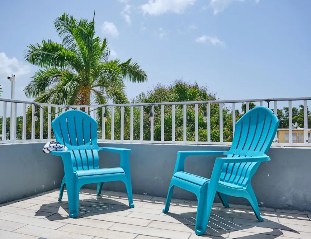 Aura House Isla Verde