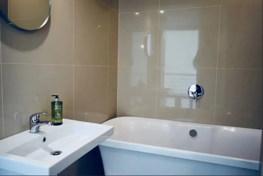 Spacious 3 Bedroom Apartment in Cape Town