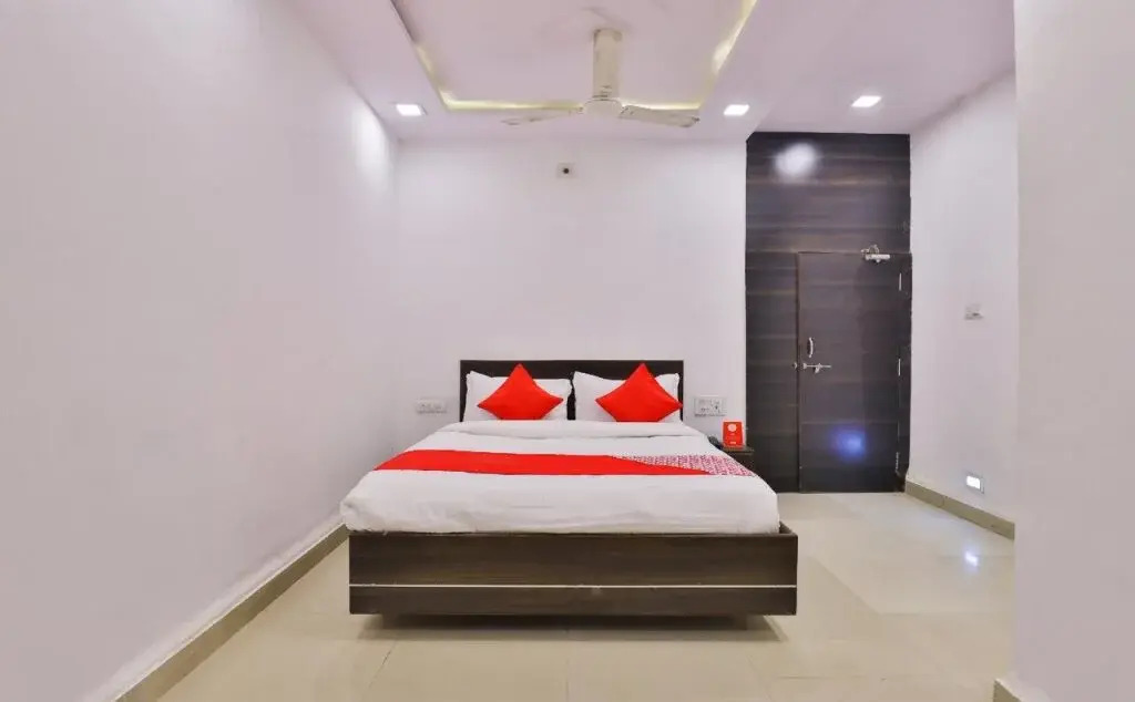 OYO 17098 Hotel Skyhigh