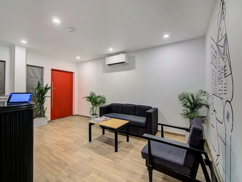 OYO Townhouse 043 Anna Nagar