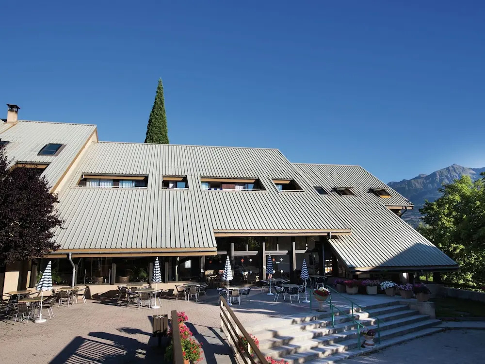 Rustic Apartment, Located in the Mountain Village of Chorges
