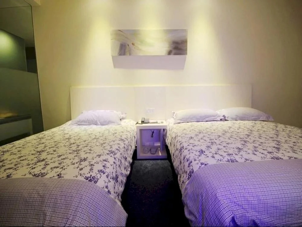 Motel 168 Wuxi Changjiang Road Branch