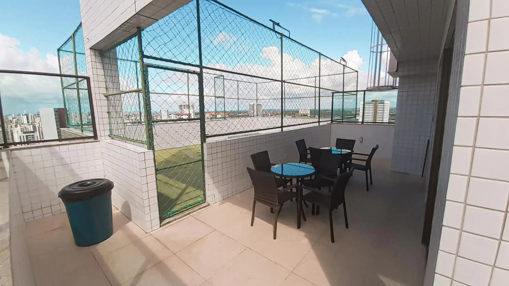 Flat 26º andar com vista para o mar- Próximo ao shopping e à praia
