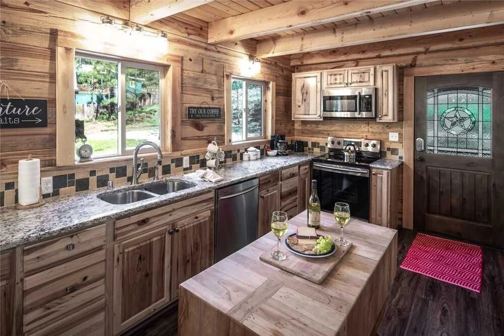Clearwater Cabin - Three Bedroom Cabin