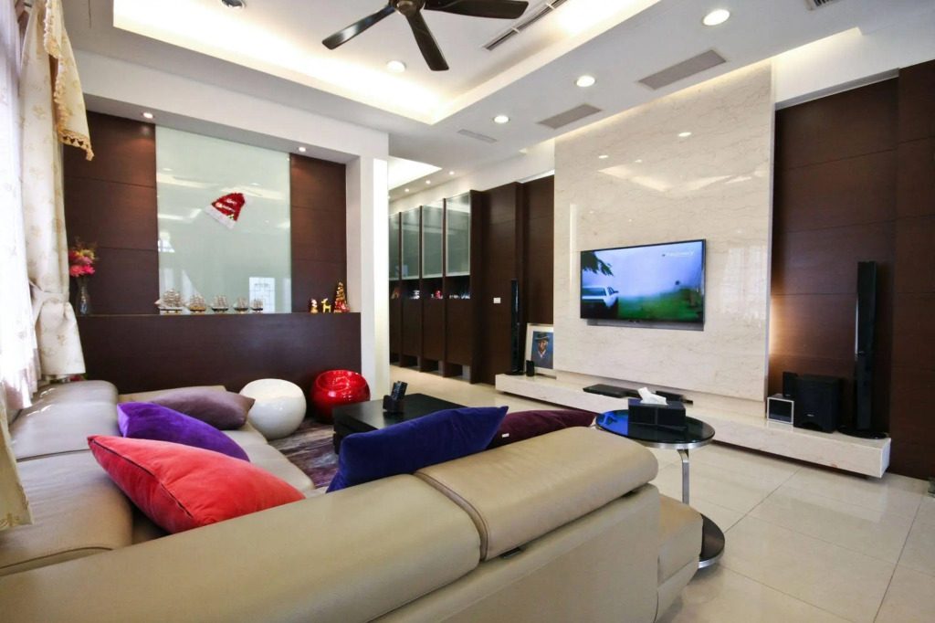 VV House
