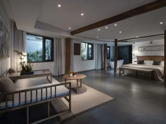 Niujia Courtyard Designer Meisu (Lijiang Ancient City Dashuiche)