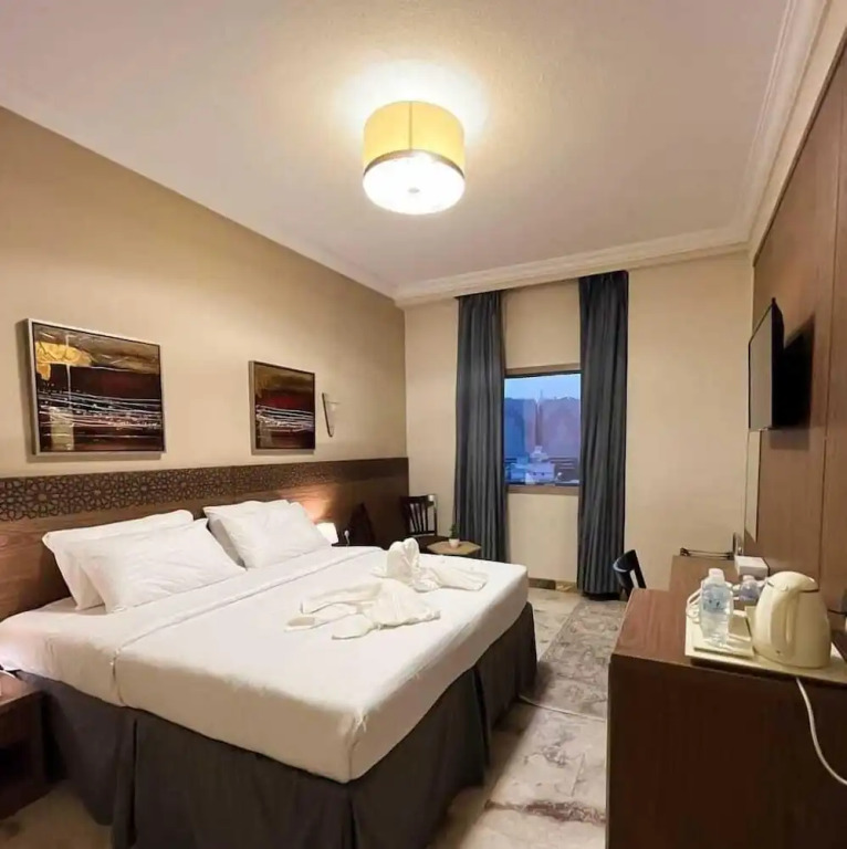 Hussain Biyari Hotel