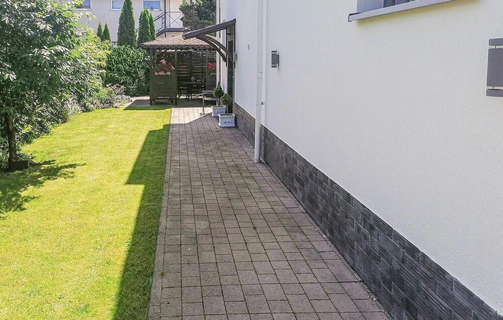 Beautiful Apartment in Kamien Pomorski With Wifi and 3 Bedrooms