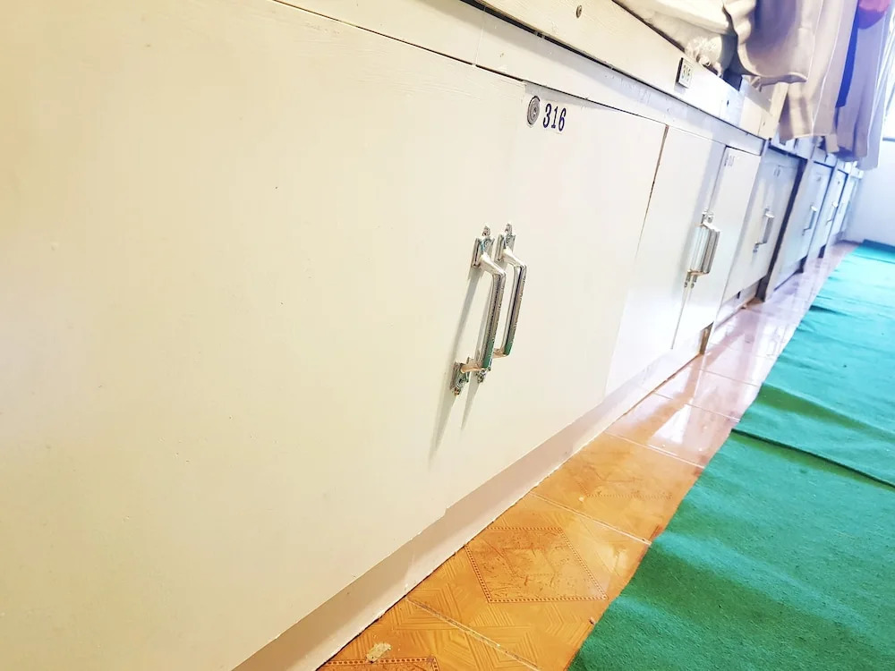 Green Box Hotel - Hostel