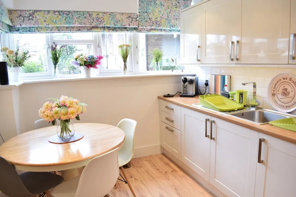Beautiful 3 Bedroom Home in Parsons Green