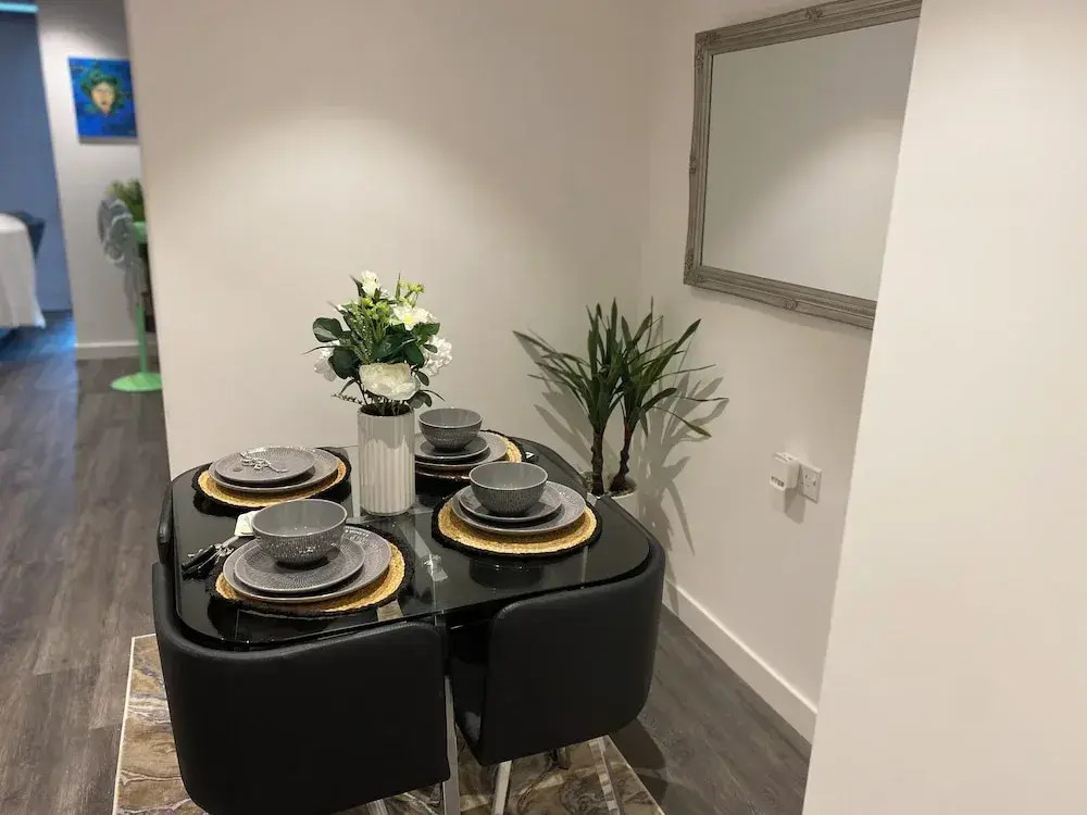 Charming 3-bed Apartment in London