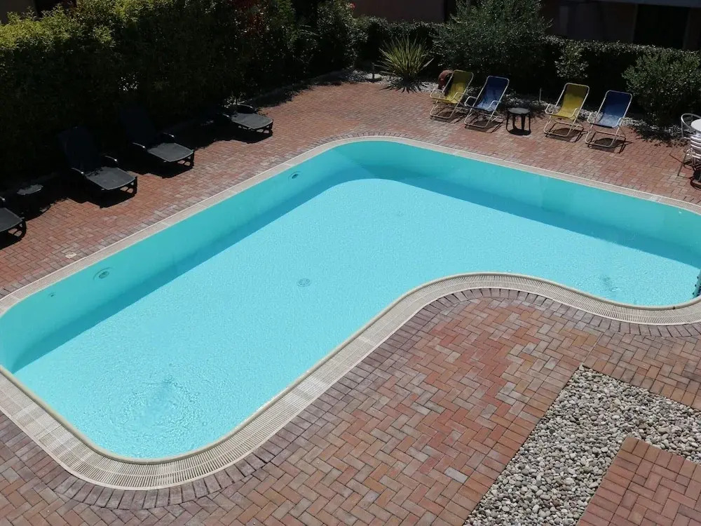 Holiday Apartment near Lake, Shared Swimming Pool