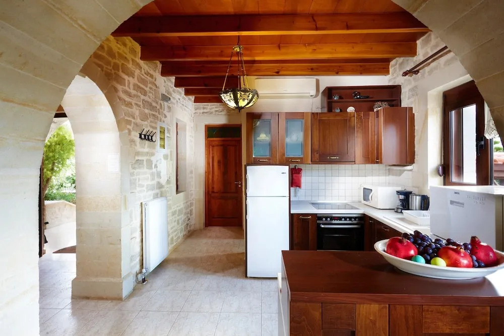 disCrete Villa Loutra