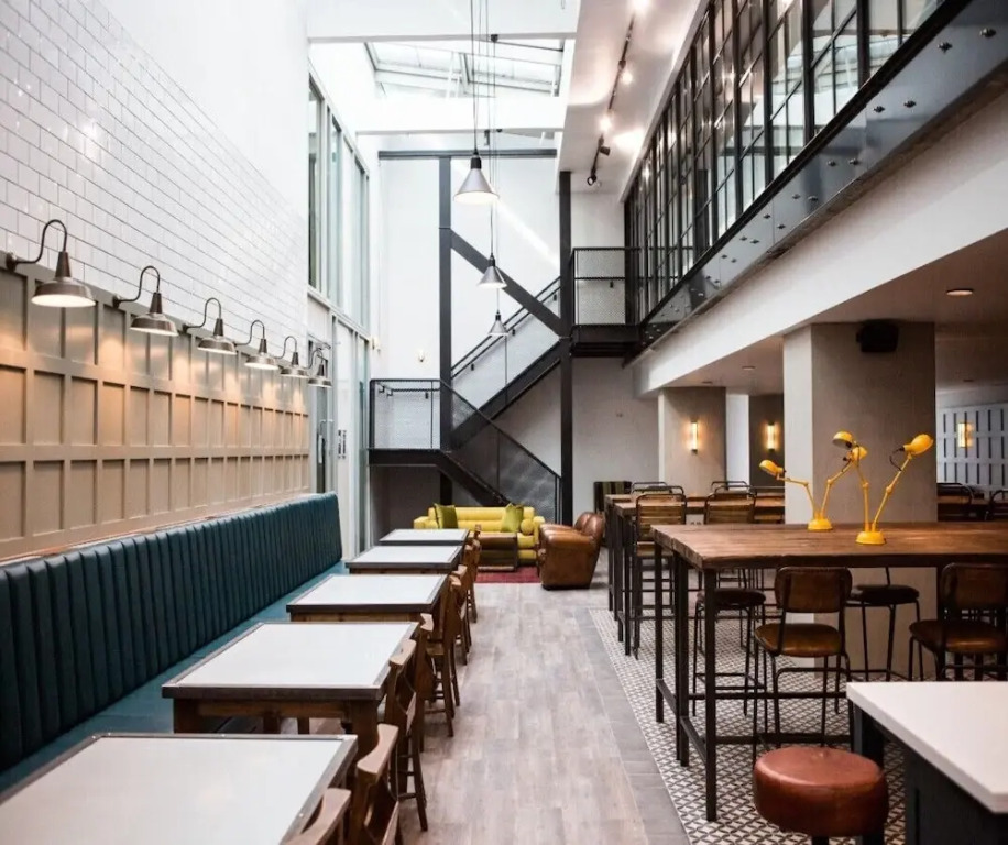 Elegant Studio at Chapter Kings Cross Residence, London