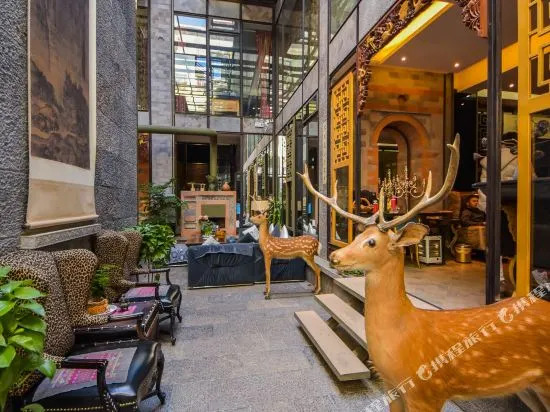 Qinglu Shangzhai Art Hotel