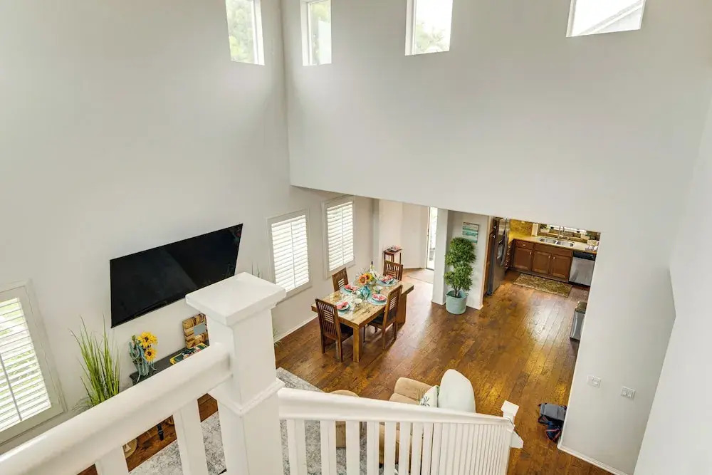 Walk to Beach Luxe San Buenaventura Villa!