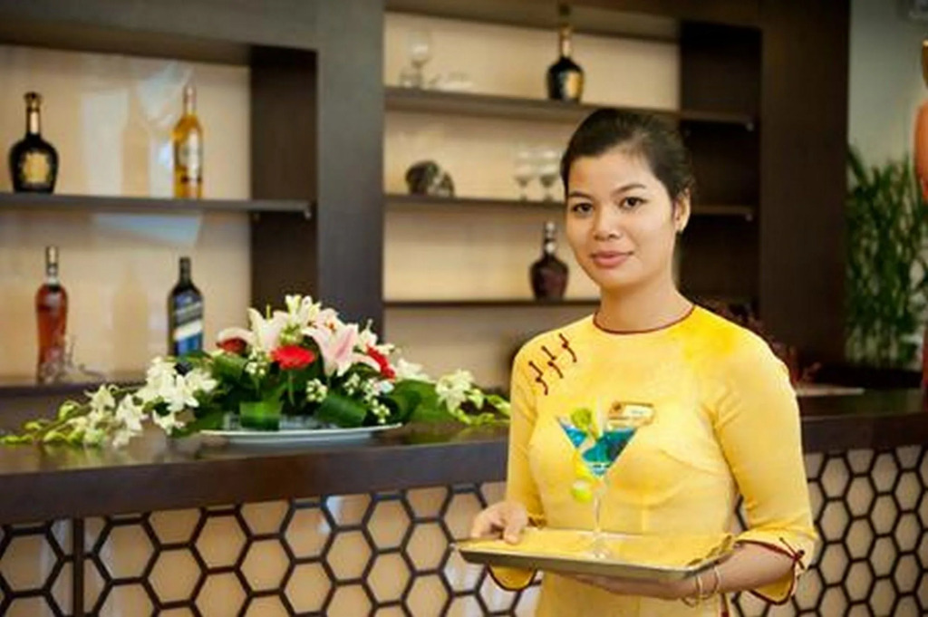 Shine Hue Hotel 2