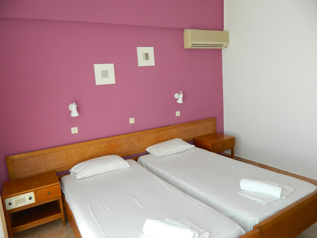 Telhinis Hotel & Apartments