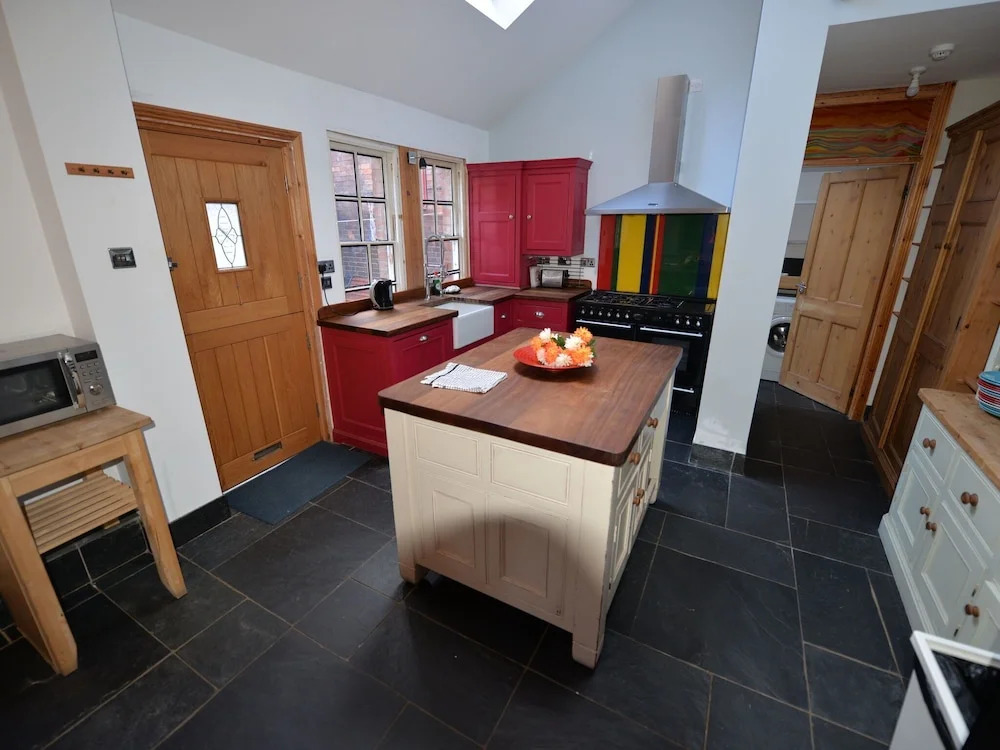 Charming Holiday Home in Leamington Spa Near Jephson Garden