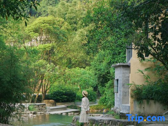 Guangzhou Shijian Xiangjing Qixidi Villa Chunxiangshe