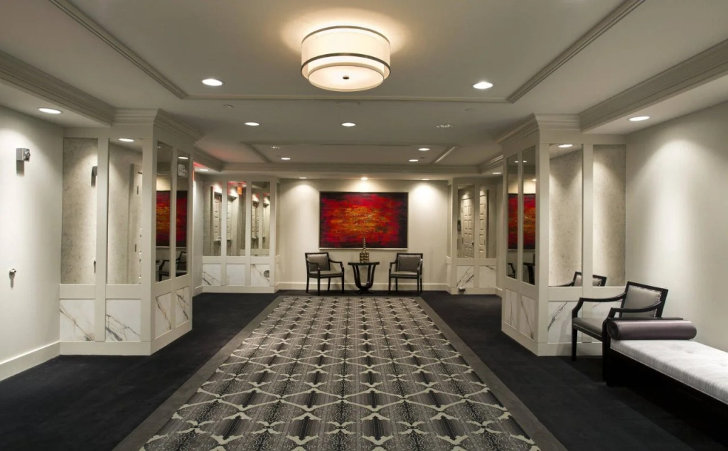Ambassador Hotel Kansas City, Autograph Collection