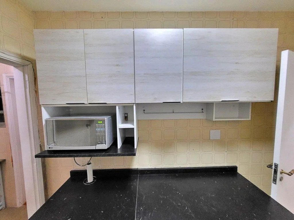Ap 02 Dorms   Enseada   Com Sacada, Ar Cond, Wi Fi, 01 Vaga, Lado Praia