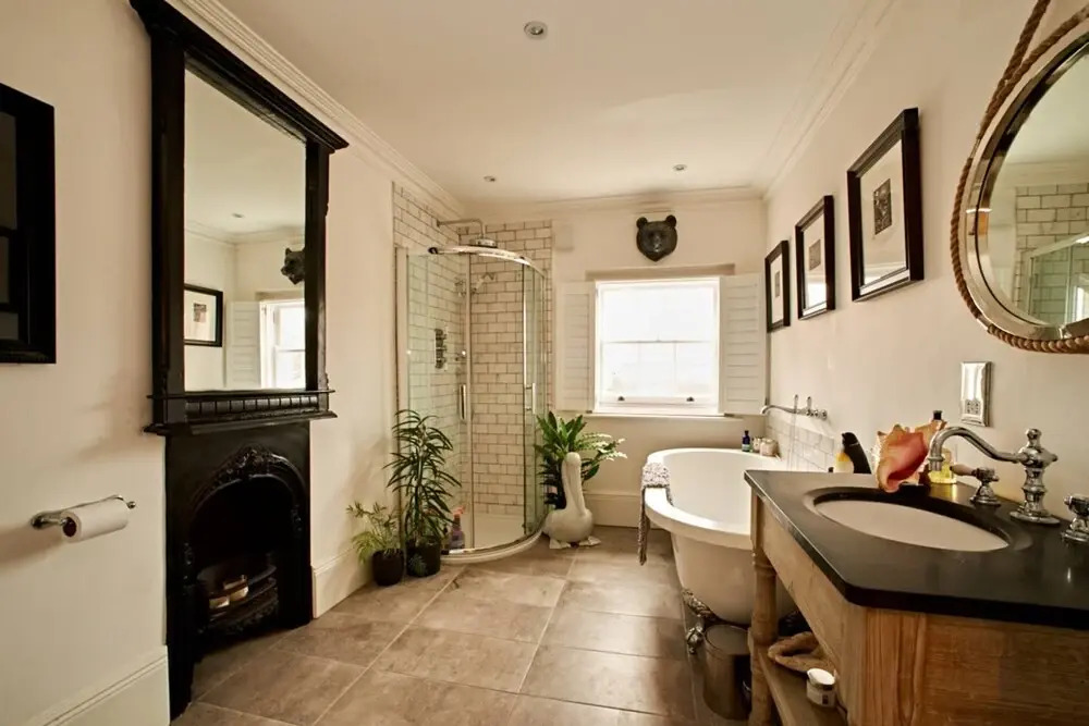 Central London Superb 4 Bedroom 18th Century Townhouse
