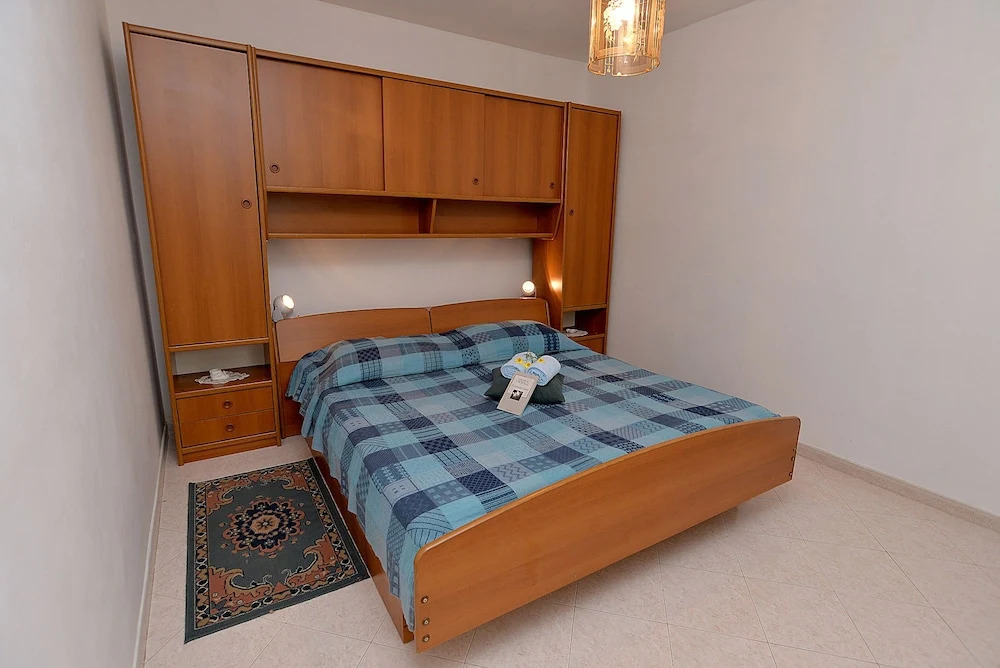 Apartment near the sea 650