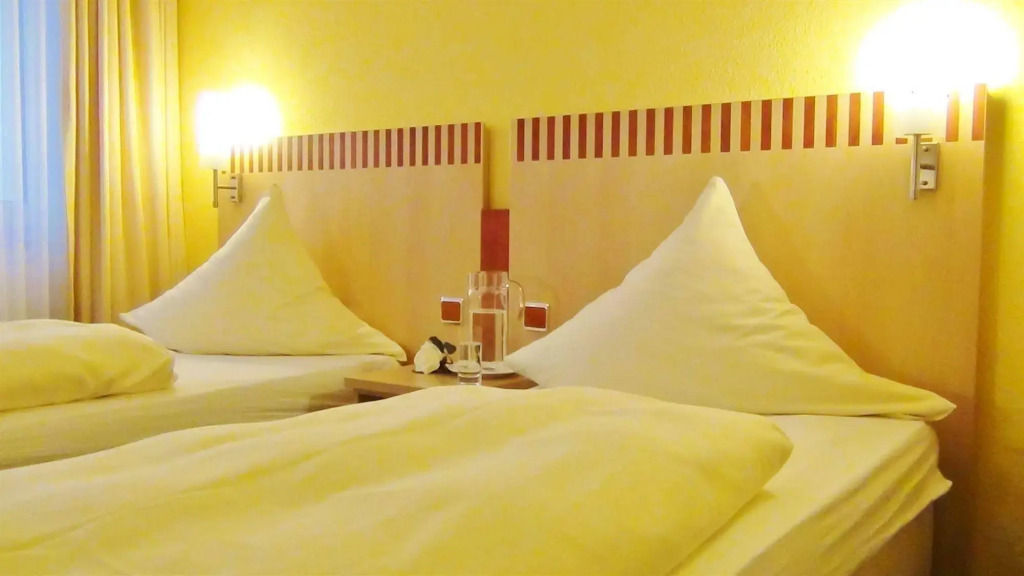 Bach Hotel
