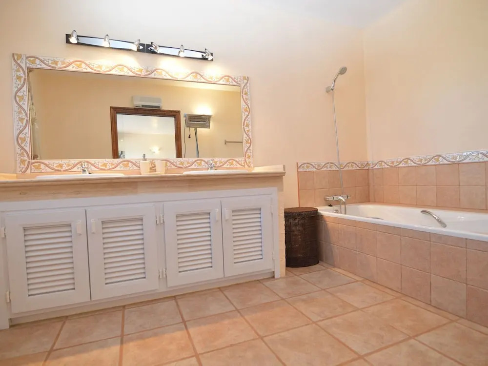 Villa in El Agar with Private Pool and Beaches
