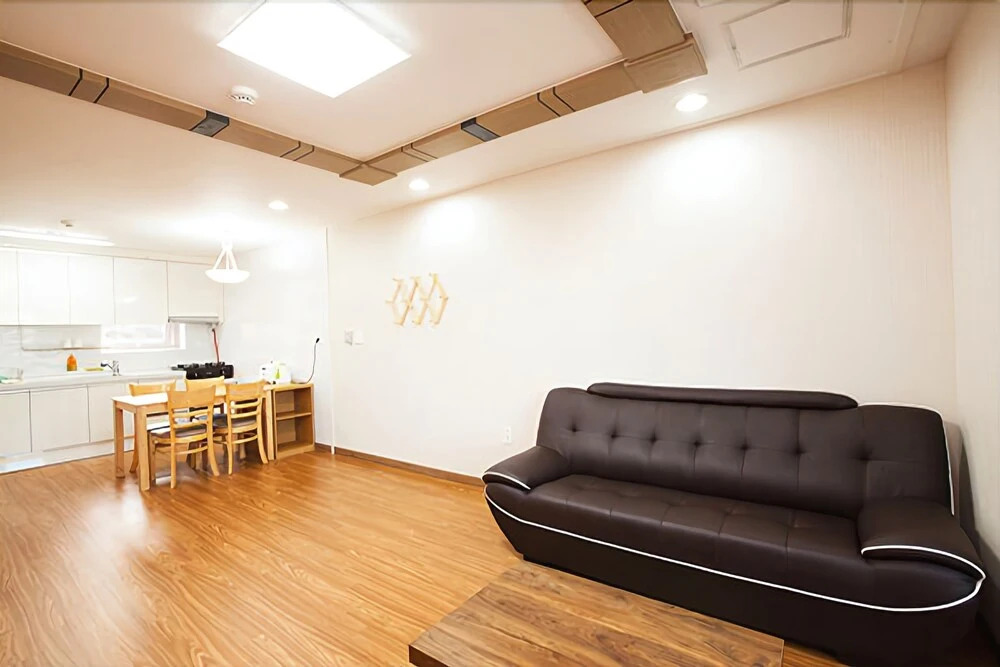 Jeju Nokume Hyuyang Pension
