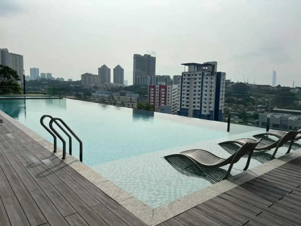 Societe Suites By iHost Global