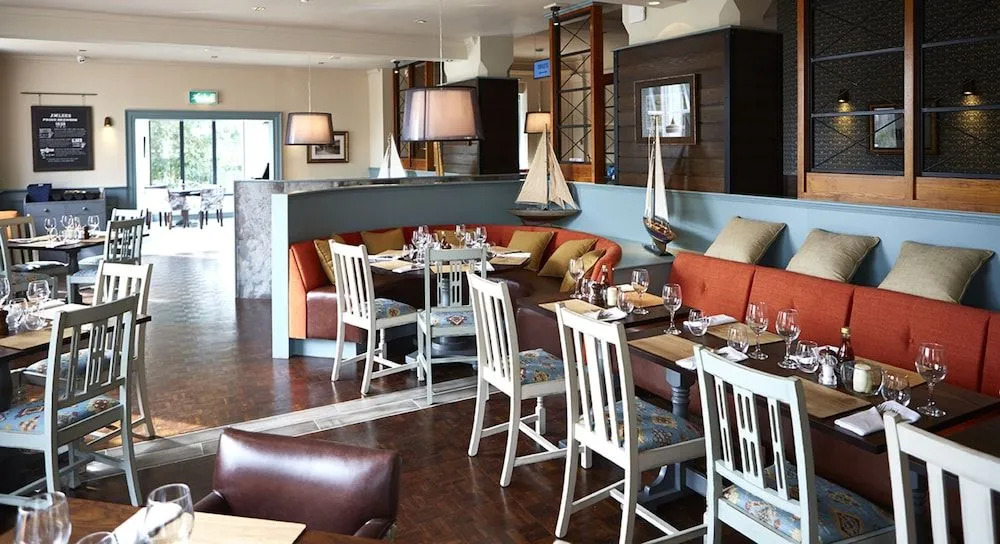 Anglesey Arms Hotel